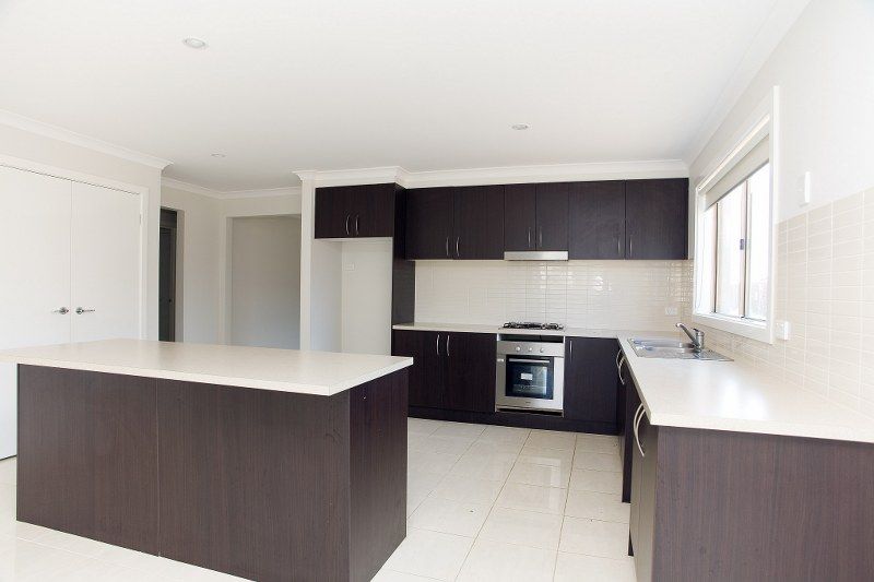 21 Kernan Court, CRAIGIEBURN, VIC 3064