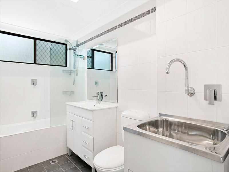 2/125 Oak Road, KIRRAWEE, NSW 2232