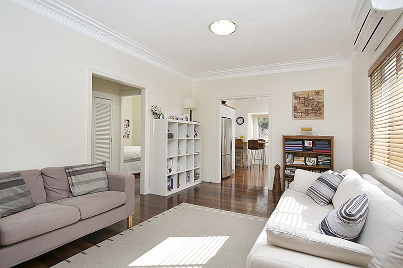 14 Walter Street, TOOWONG, QLD 4066
