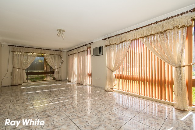 28 Sadlier Crescent, FAIRFIELD WEST, NSW 2165