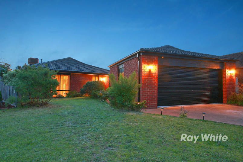 11 Lupin Court, CRANBOURNE NORTH, VIC 3977