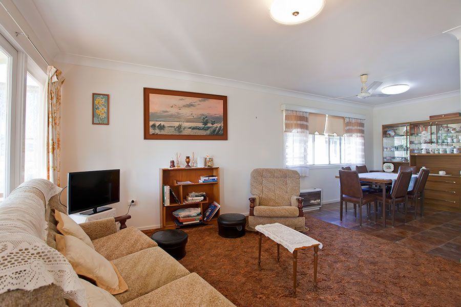 4 Percy Street, NEWTOWN, QLD 4350