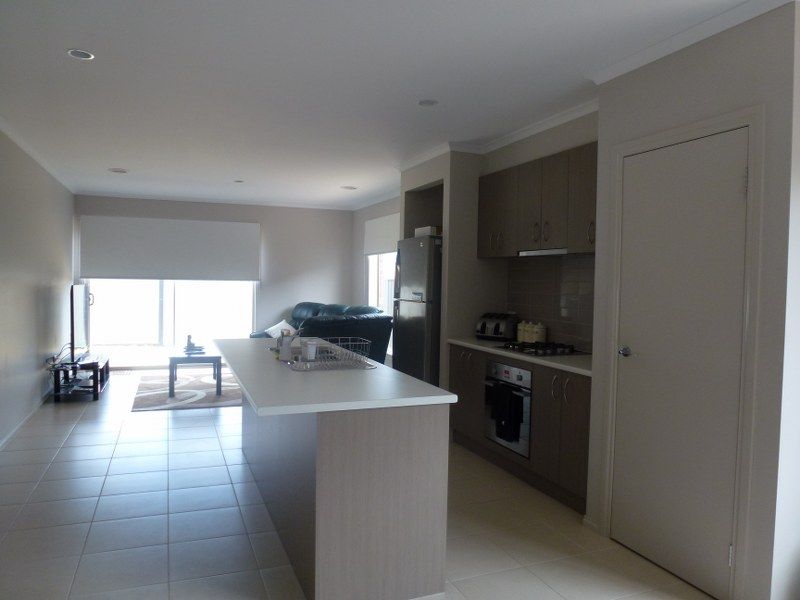 50 Thoresby Circuit, CRAIGIEBURN, VIC 3064