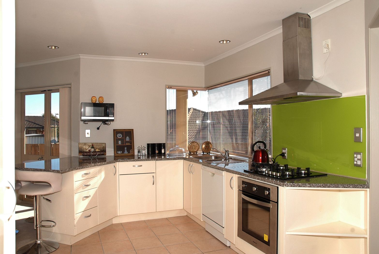 2 Daria Place, Meadowlands, Auckland