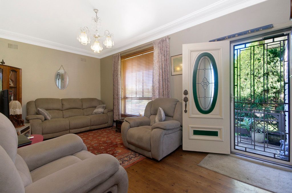 4 Oxford Road, DAPTO, NSW 2530
