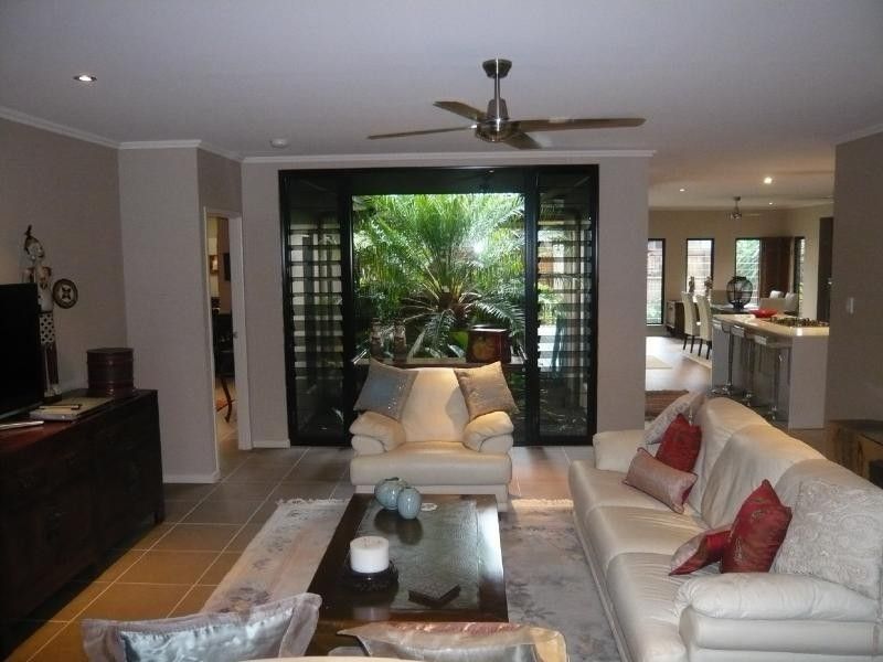 4 Pambula Close, KEWARRA BEACH, QLD 4879