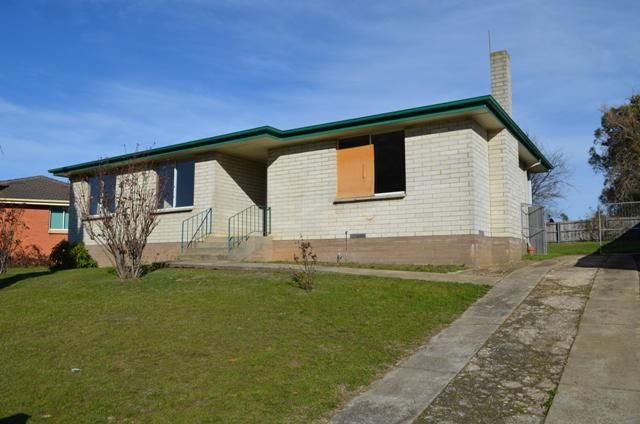 43 Warring Street, RAVENSWOOD TAS 7250