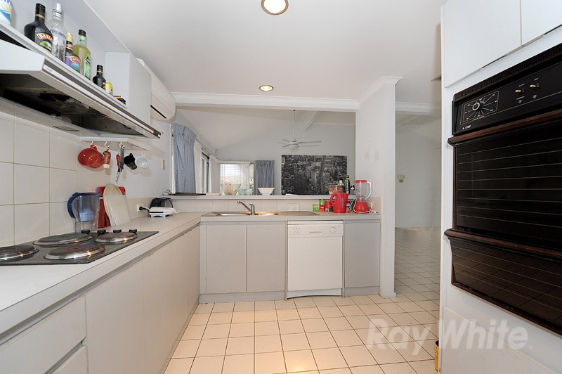 28 Cathies Lane, WANTIRNA SOUTH, VIC 3152