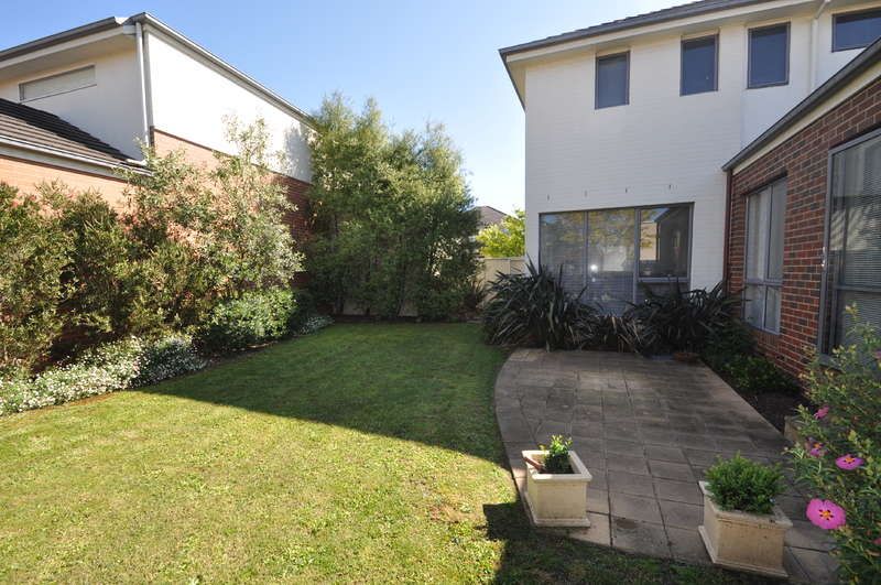6 Carnoustie Parade, HEATHERTON, VIC 3202