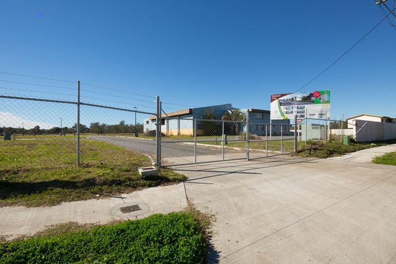 84 Chubb Street, ONE MILE, QLD 4305