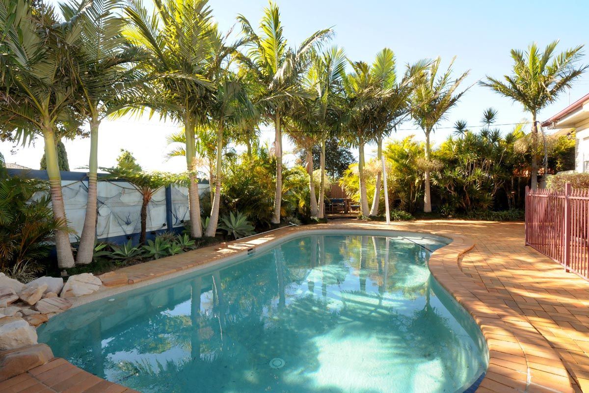 52 Taylor Street, NEWTOWN, QLD 4350