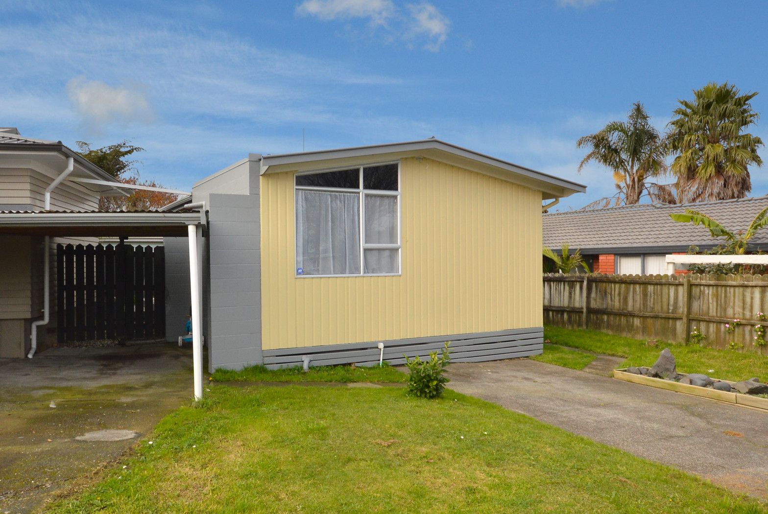 2/2 Dagenham Street, MANUREWA, Manukau City