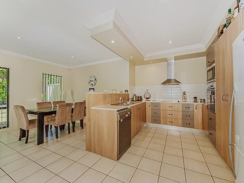 4 Royal Links Drive, ROBINA, QLD 4226