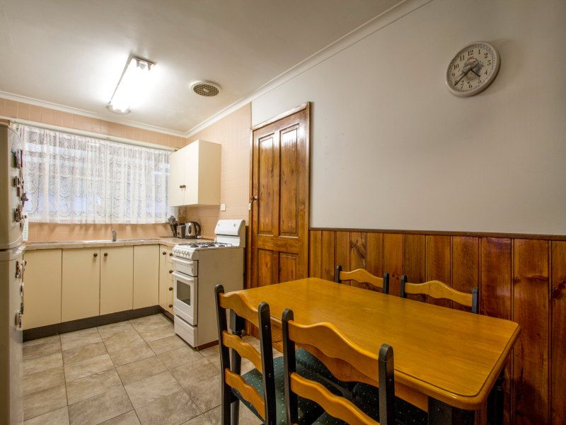 16 Bursaria Crescent, FRANKSTON NORTH, VIC 3200