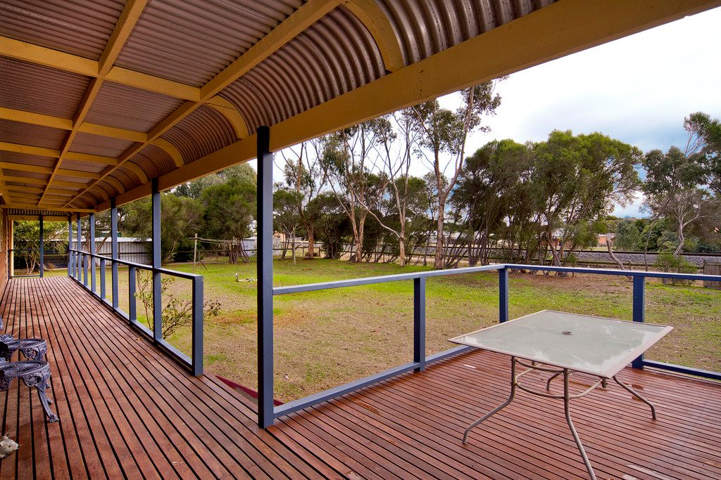 15 Park Street, INVERLEIGH VIC 3321