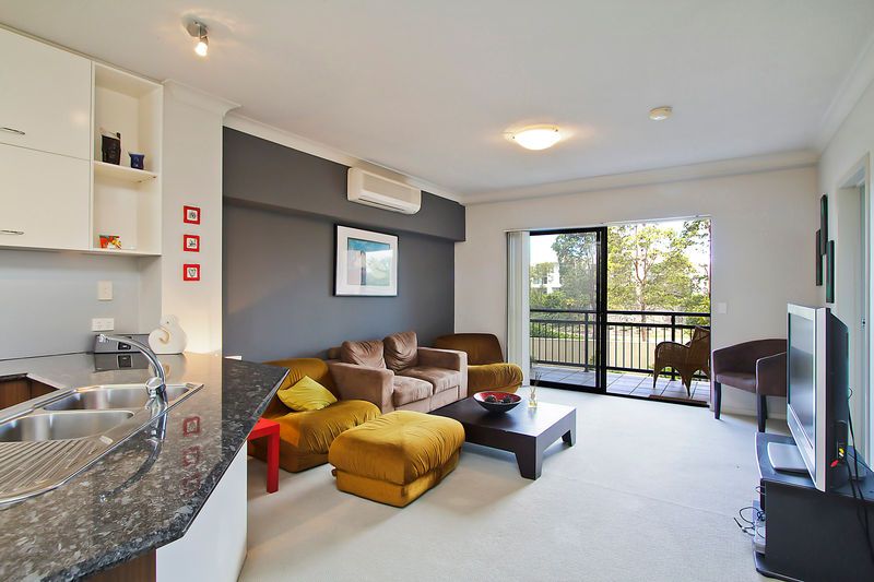 28/2 Geraldton Drive, VARSITY LAKES, QLD 4227