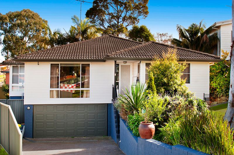 19 Delia Parade, ENGADINE NSW 2233