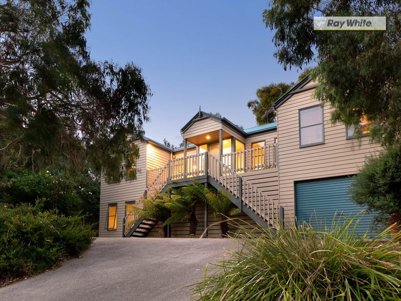 8 Warrain Avenue, ROSEBUD, VIC 3939
