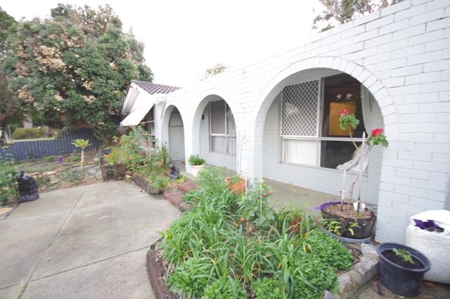 62 Butterworth Avenue, KOONDOOLA, WA 6064