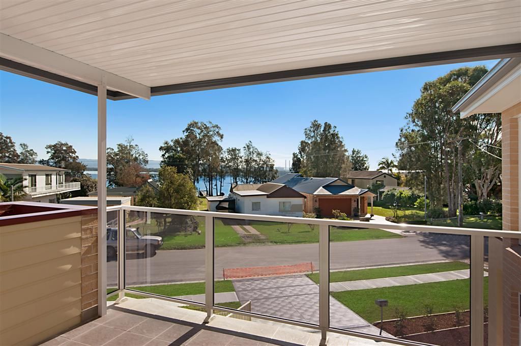 142 Grand Parade, BONNELLS BAY, NSW 2264