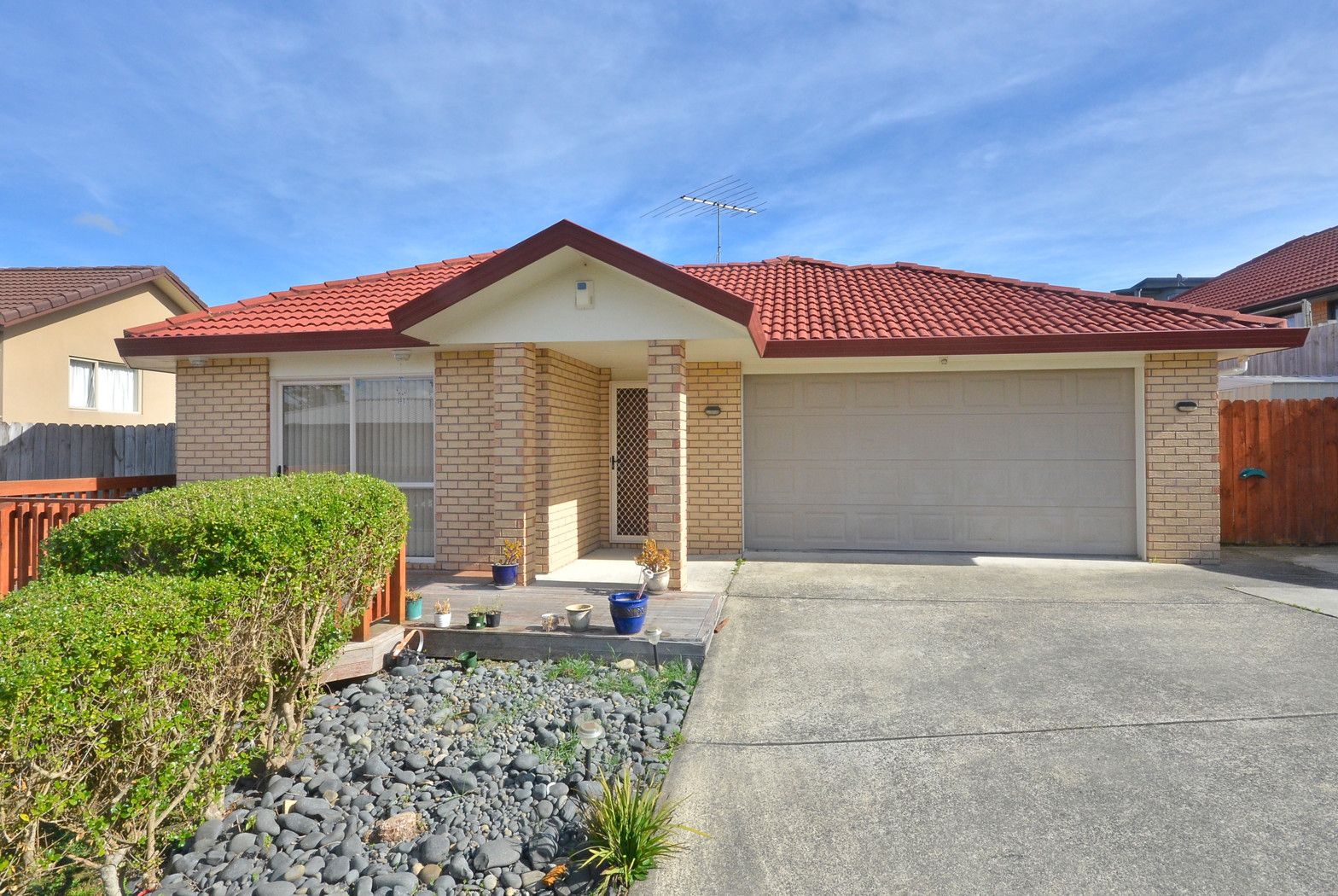 45 Saralee Drive, MANUREWA, Manukau City