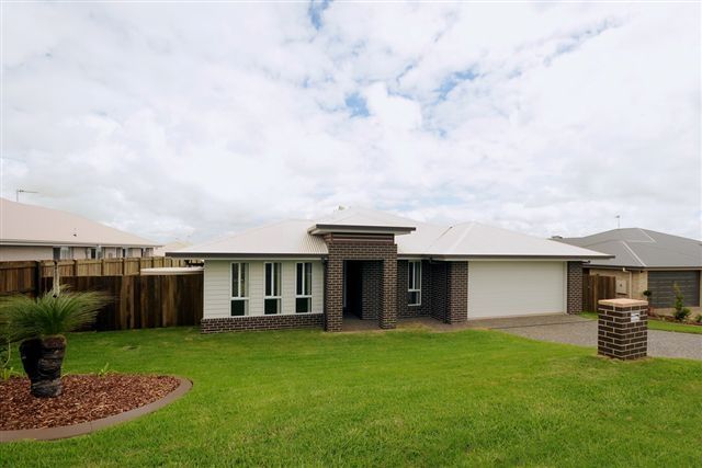 50 Bennett Street, KLEINTON QLD 4352