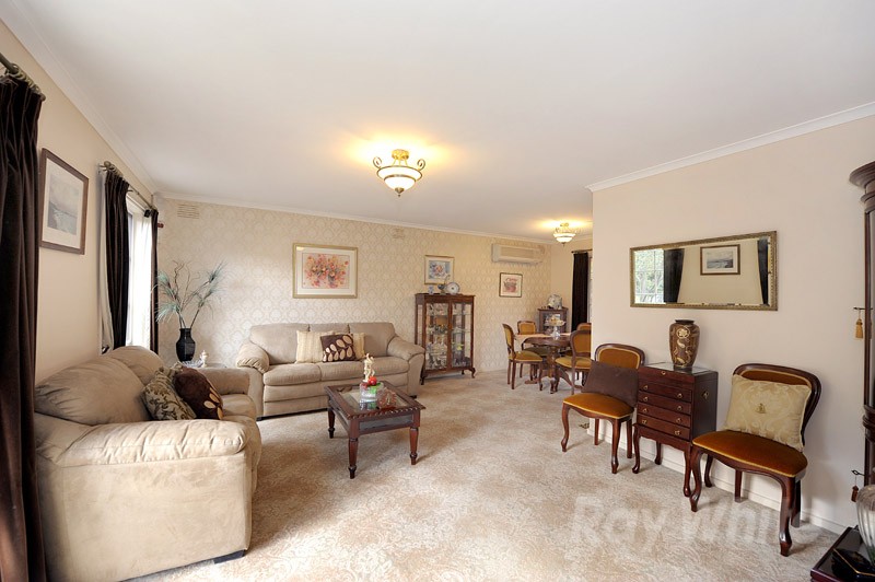10 Huntingdon Avenue, BAYSWATER NORTH, VIC 3153