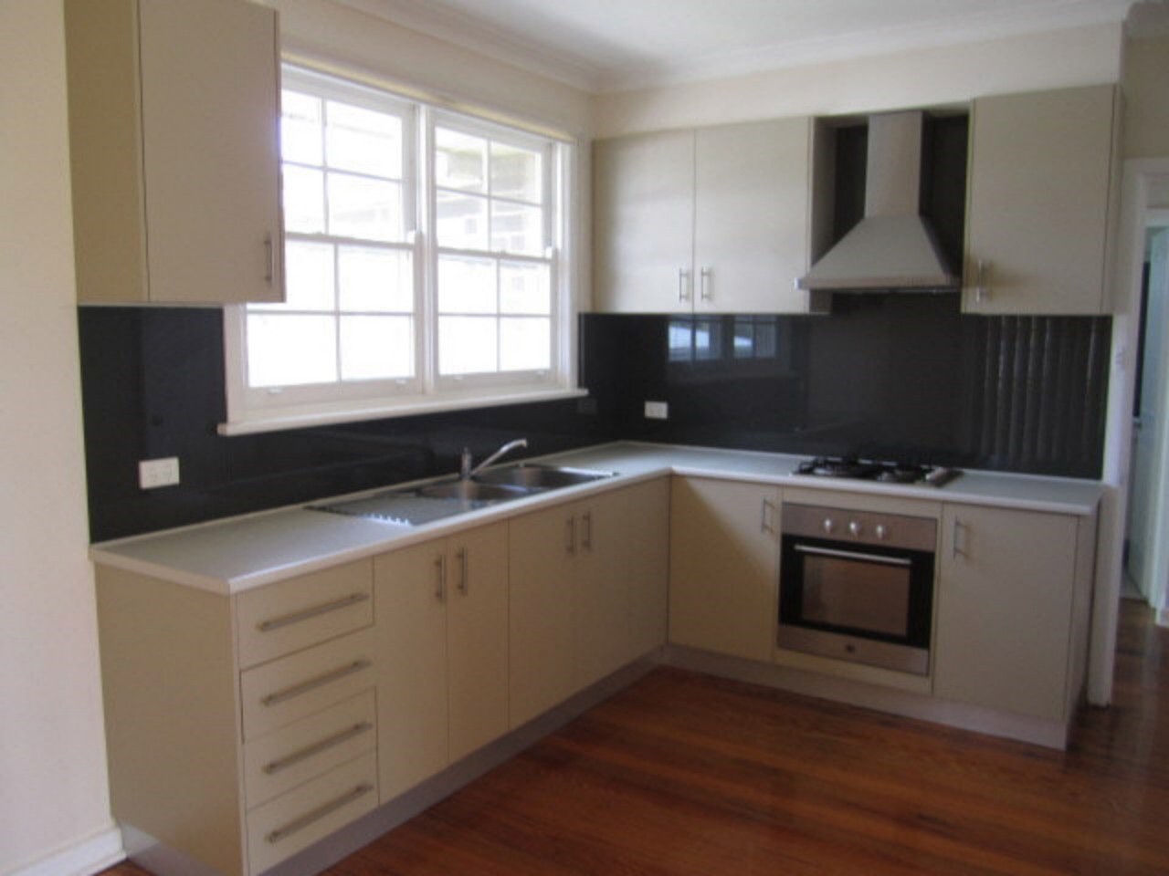 172 Ferntree Gully Road, OAKLEIGH EAST, VIC 3166