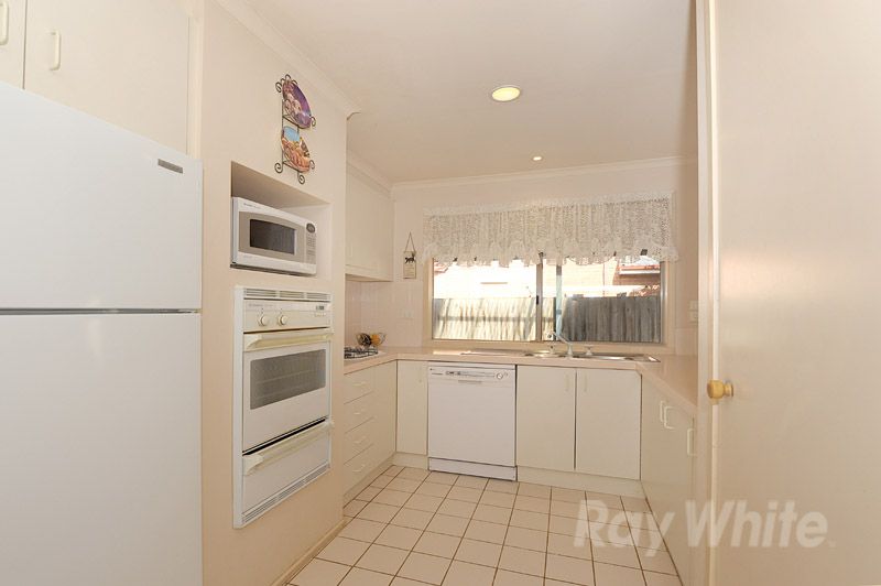 17 Landsborough Avenue, ROWVILLE, VIC 3178