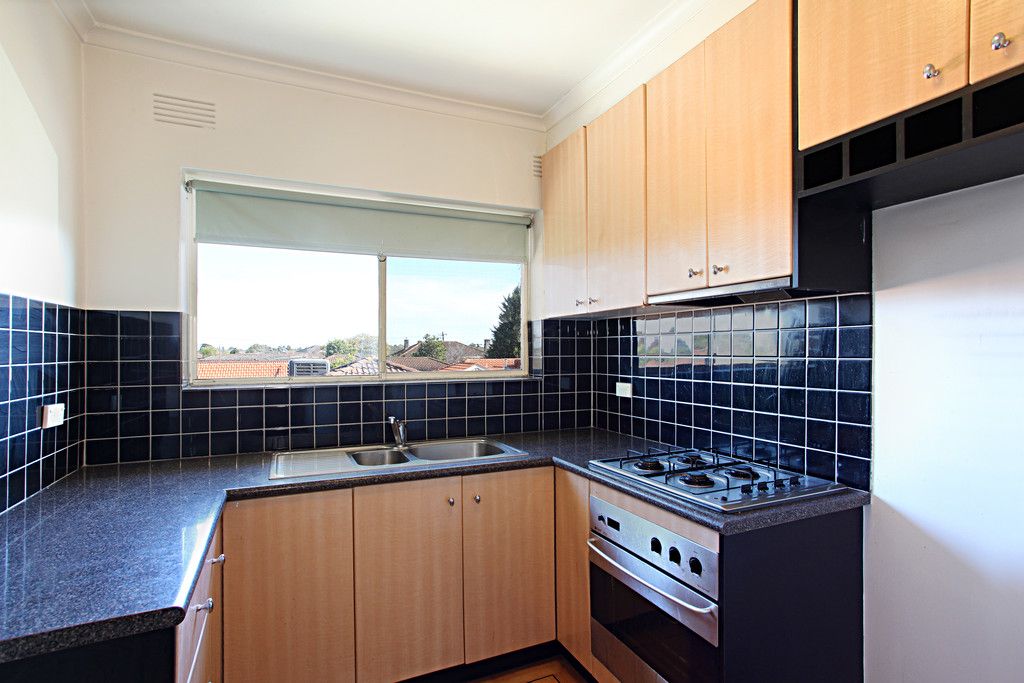 12/67 Coorigil Road, CARNEGIE, VIC 3163