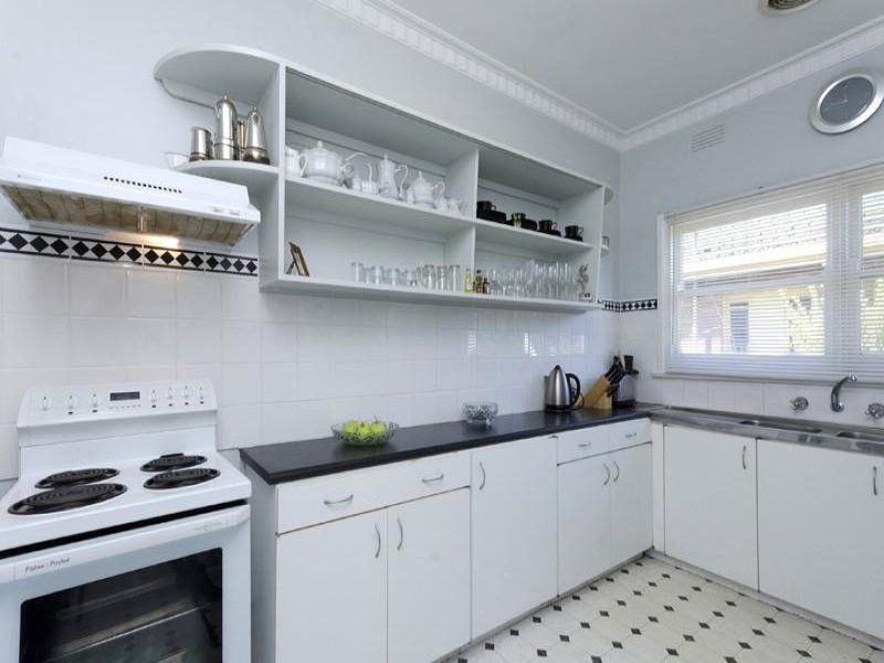 166 Wilsons Road, WHITTINGTON, VIC 3219