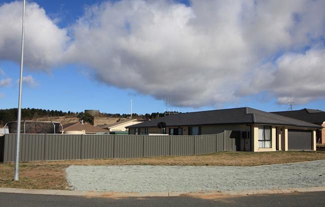 16 Simms Drive, BUNGENDORE NSW 2621