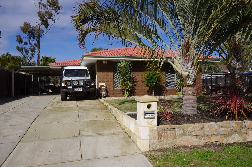 36 Calvert Way, GIRRAWHEEN, WA 6064