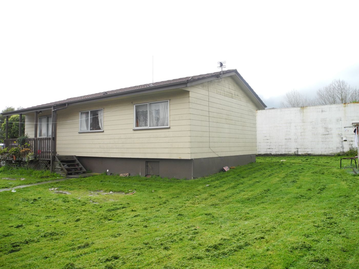 4 Jontue Place, Clover Park, Manukau City