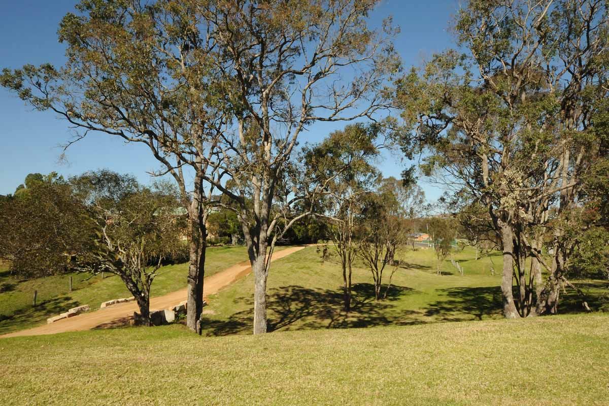 2 Schmidt Court, TOP CAMP, QLD 4350