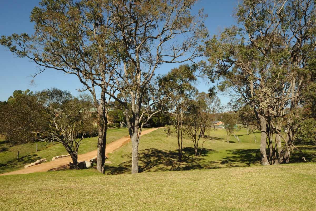 2 Schmidt Court, TOP CAMP, QLD 4350