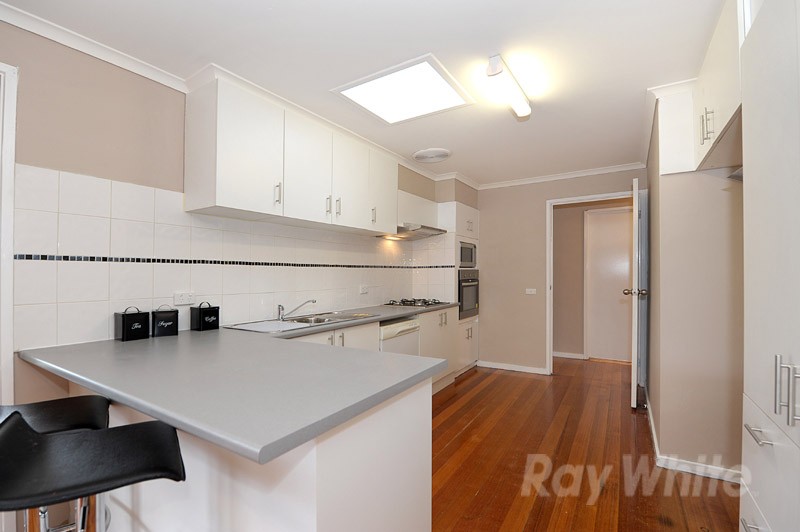 7 Genevieve Court, FERNTREE GULLY, VIC 3156