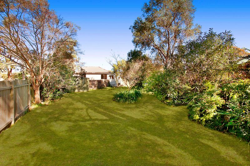 11 Rosebery Street, HEATHCOTE NSW 2233