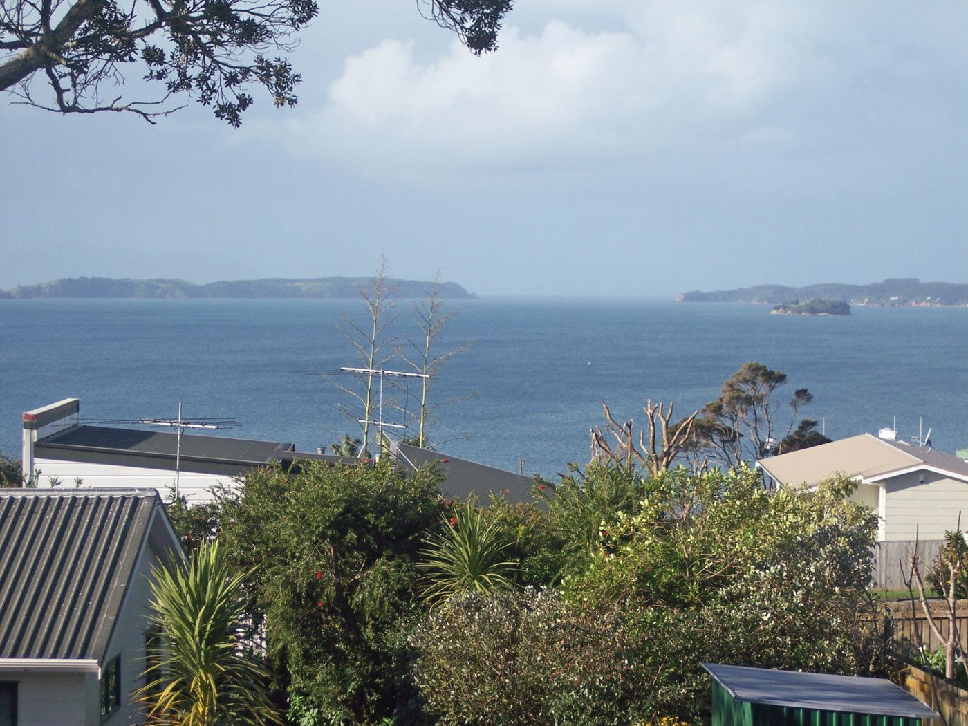 ALGIES BAY, Rodney