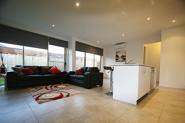 2/27 Kelso Street, FRANKSTON, VIC 3199