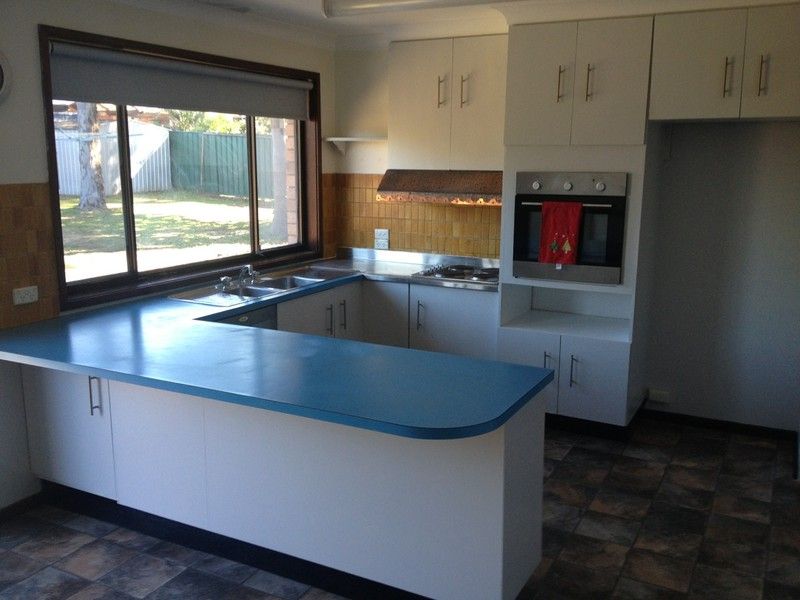 37 Galway Crescent, METFORD, NSW 2323