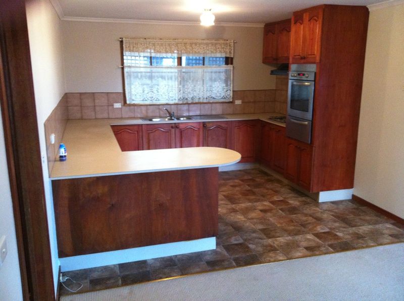 25 Kingsley Drive, SUNBURY, VIC 3429