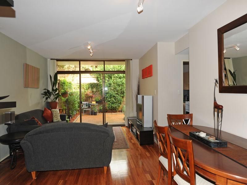 8/13 Busaco Road, MARSFIELD, NSW 2122