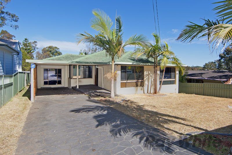 8 Craigie Avenue, KANWAL, NSW 2259