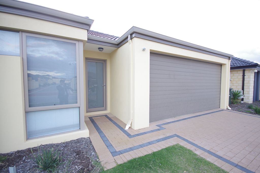 16 Hoypoy Gardens, DARCH, WA 6065