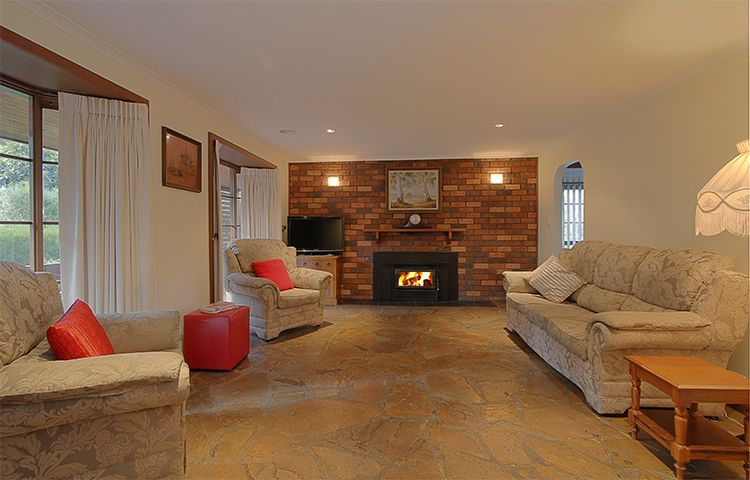 117 Meander Road, HURSTBRIDGE, VIC 3099