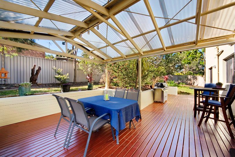 8 Mathews Place, MENAI, NSW 2234