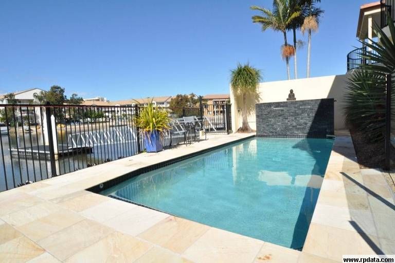 1/48 VAGGELAS Drive, BIGGERA WATERS, QLD 4216