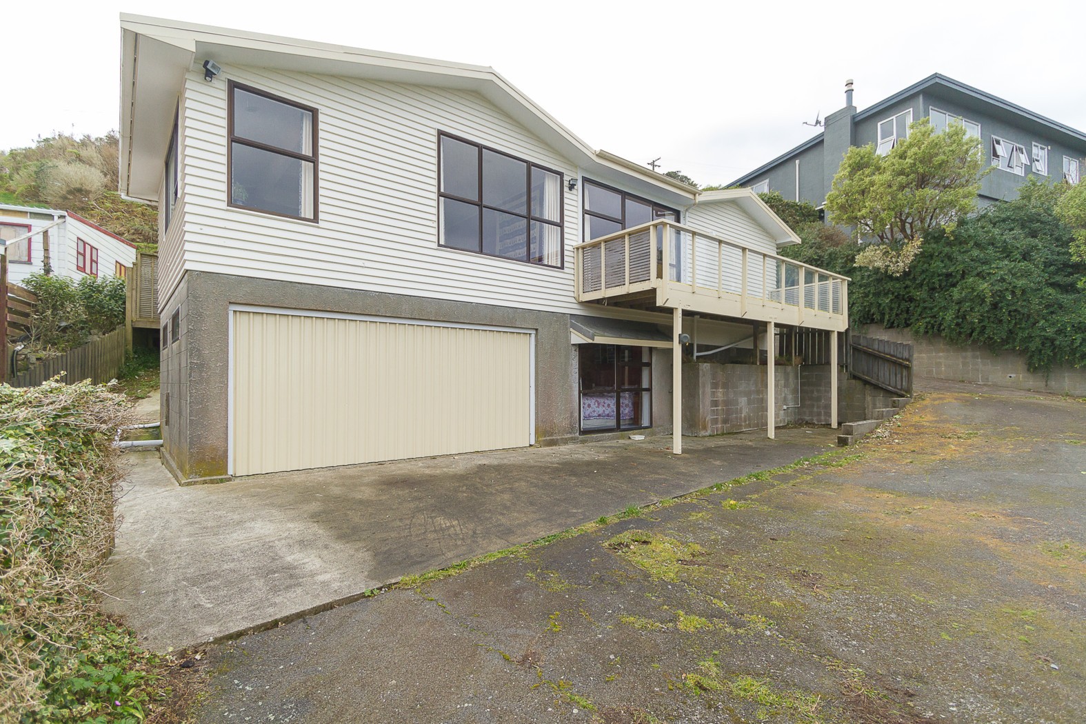 41 Titiro Moana Road, KOROKORO, Lower Hutt City