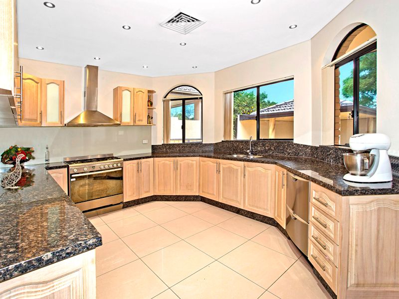 6 Pandora Street, GREENACRE, NSW 2190